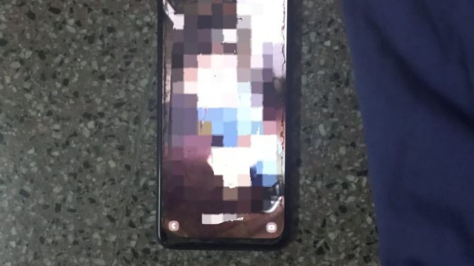 Simularon una compra en una gomería para robarle el celular a un empleado