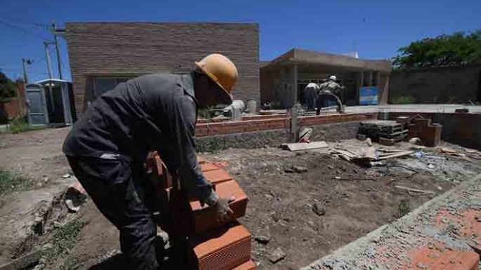 Transfirieron $3.300 millones para mantenimiento de edificios escolares