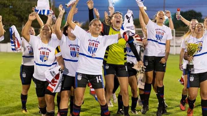 Los clubes se mueven a la  espera del fixture del Apertura