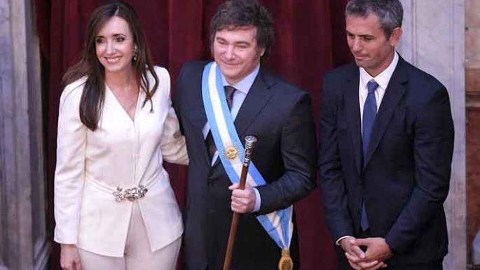 El oficialismo convoca a la Bicameral  para tratar el cuestionado DNU