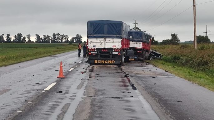 Dos muertos por un choque frontal en la ruta nacional 158