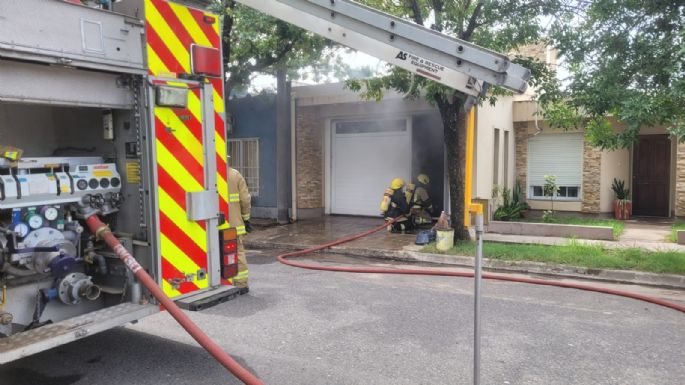 En pocos minutos, se registraron incendios de dos viviendas en General Deheza