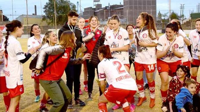 Alumni se mide con el campeón de Bell Ville