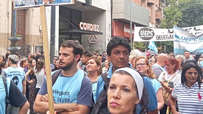 Alto acatamiento al paro en la ciudad
