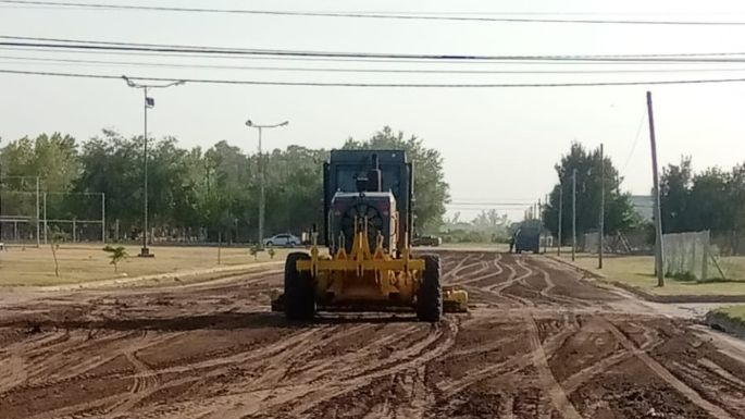 Arreglan calles de los barrios Parque Norte, Nicolás Avellaneda, Industrial y San Nicolás