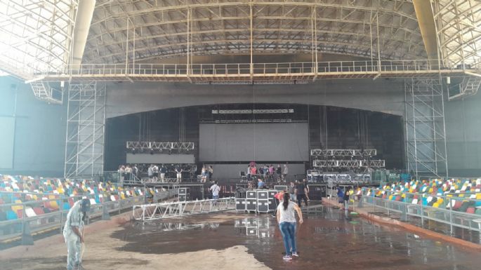 Comenzó el armado del escenario y la técnica en el Anfiteatro