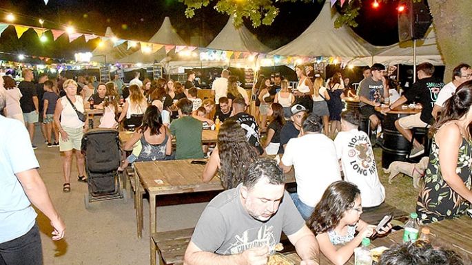 Locro y  “chori” en cuotas  y precios más bajos