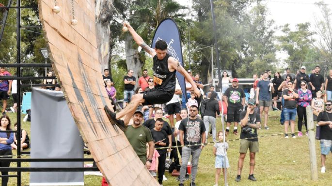 FOTOS - Se corrió la Carrera de Espartanos