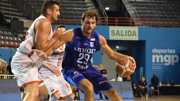 Ameghino vuelve sin nada