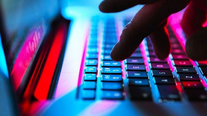 Alertan sobre red de pedofilia que usa grupos de WhatsApp para atacar