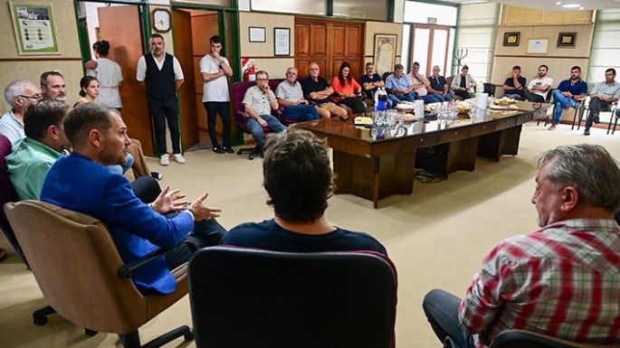 Encuentro con cooperativistas