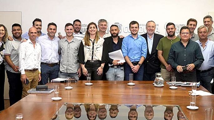 Gobiernos locales articulan con el Ministerio de Educación