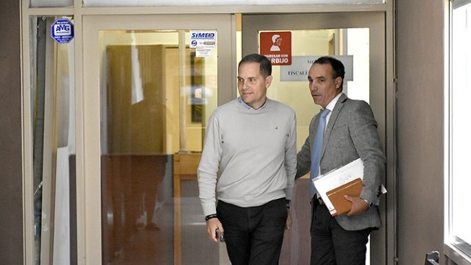 Gill se defendió por casi 5 horas