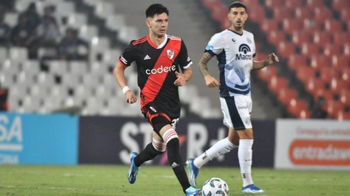 Golpazo de La Lepra a River