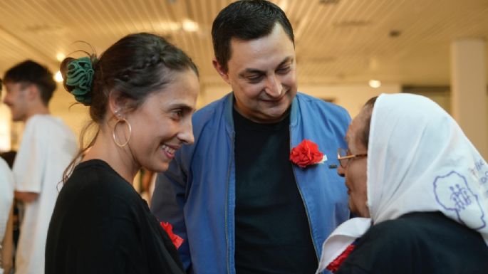 La apertura de "El colectivo de la memoria" contó con la presencia de la madre de un desaparecido