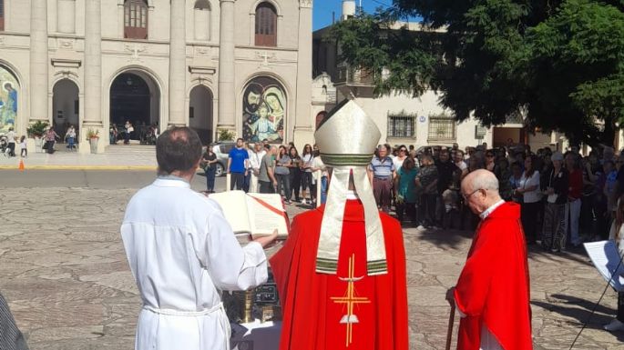 Vecinos participaron de la Misa de Ramos en la Catedral