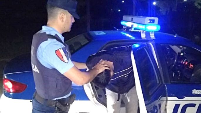 Tres detenidos por hurto en flagrancia