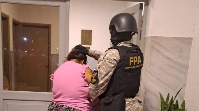 Usaban a un menor para vender drogas y fueron detenidos