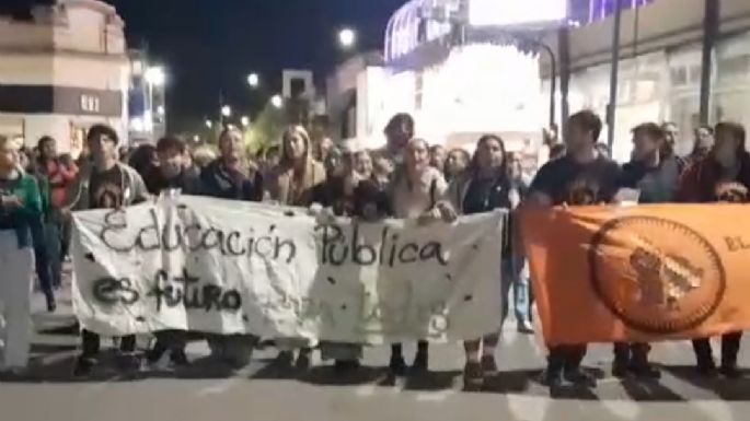 [Video] Se movilizaron "en defensa de la educación pública"