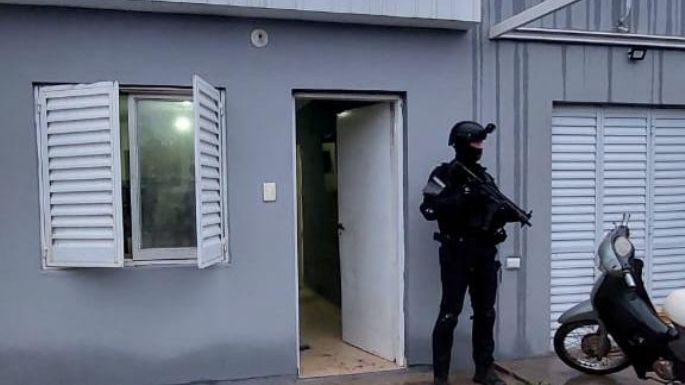 Dos narcomenudistas detenidos tras cerrar dos puntos de venta