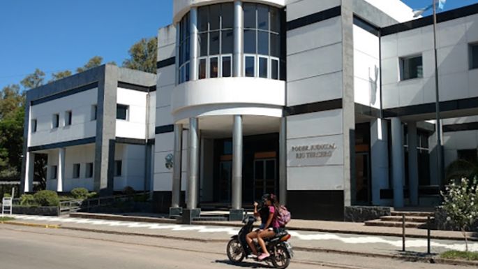 Estafadores lideraban una banda desde la cárcel local