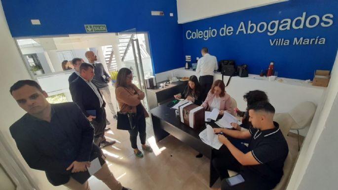 Abogados votan a su próximo presidente