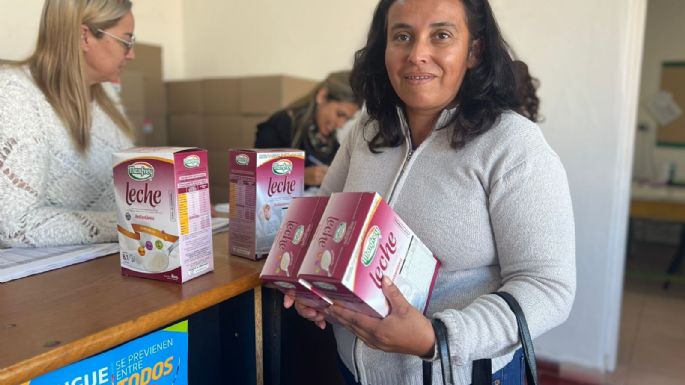 Comenzó la entrega de cajas de leche entera y fortificada en Villa Nueva