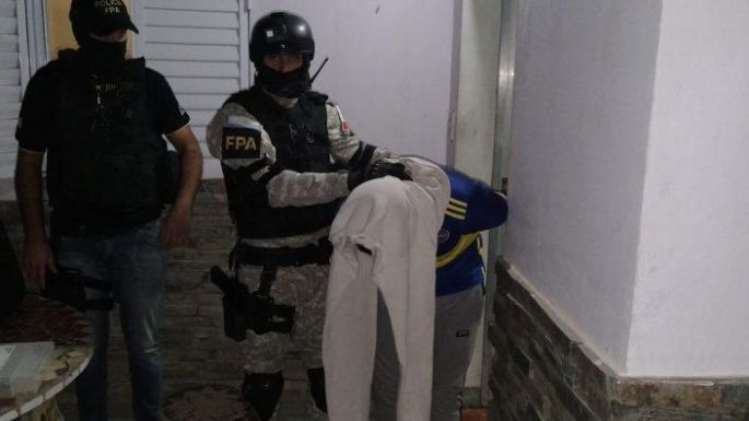 Detuvieron a dos hermanos y un sobrino por venta de drogas