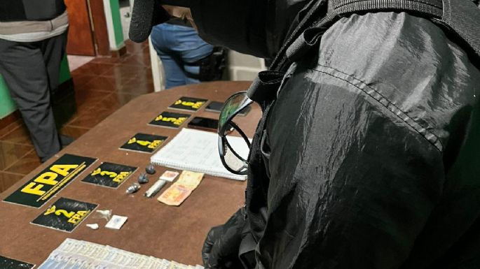 Detuvieron a dos hermanos y un sobrino por venta de drogas