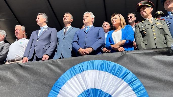 Llaryora encabezó en Oliva el acto por Malvinas