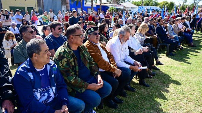 Emotivo homenaje a los veteranos y caídos en Malvinas