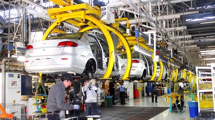 Por la caída de ventas, General Motors paralizará su planta en Santa Fe