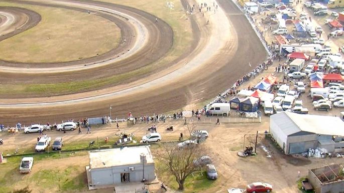 El kartódromo villanovense se vuelve a llenar de ruido