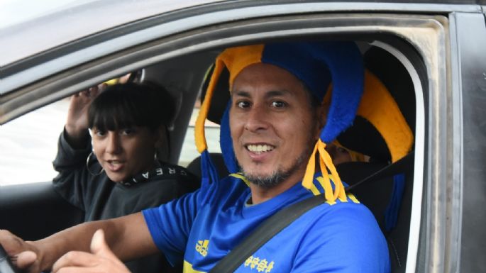Hinchas se acercaron a plaza Centenario para festejar el triunfo de Boca