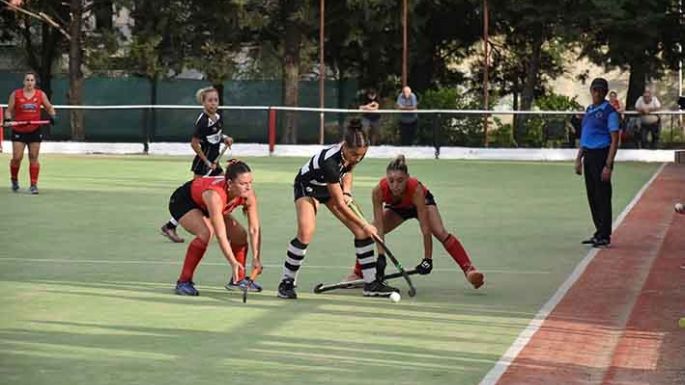 San Martín goleó a Tala y es una de las escoltas