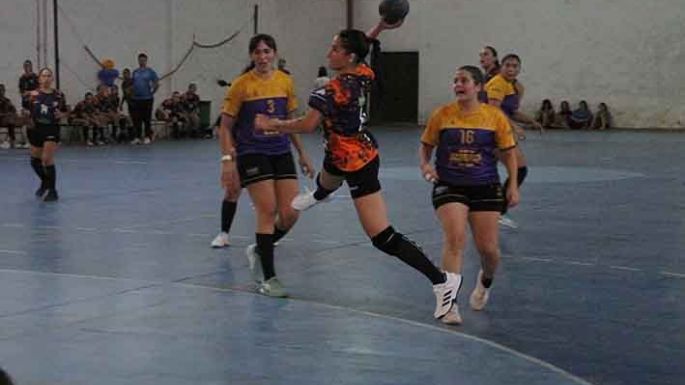 Alianza festejó en el clásico femenino