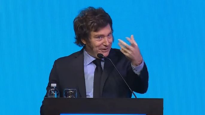 Milei dijo que la economía "va a subir como pedo de buzo"