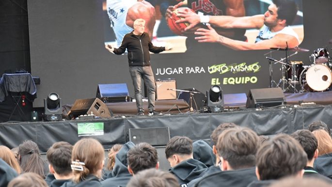“El Estado debería apoyar a los clubes”