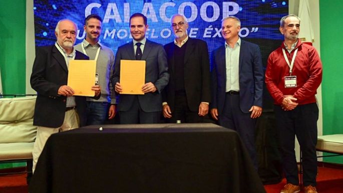 La Provincia firmó un  acuerdo con la Unión de Cooperativas de Calamuchita