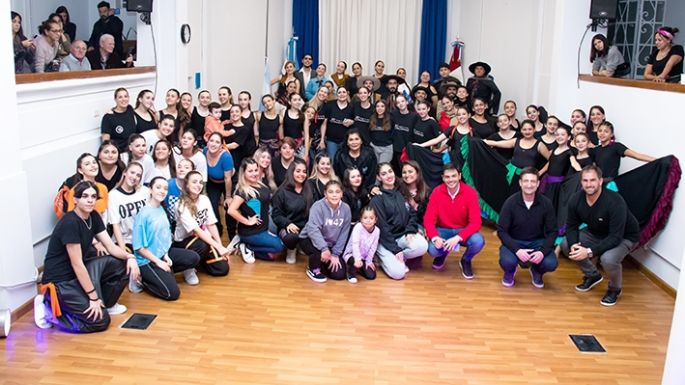 Más de 100 artistas celebraron el Día Internacional de la Danza
