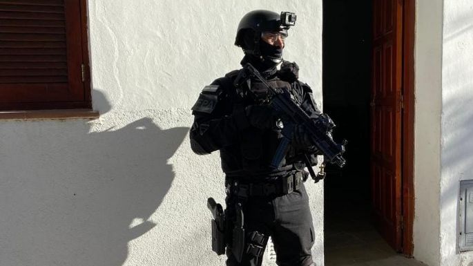 Desbaratan dos invernaderos de marihuana en Villa María y Villa Nueva