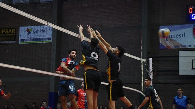 Trinitarios fue el dueño de un clásico vibrante