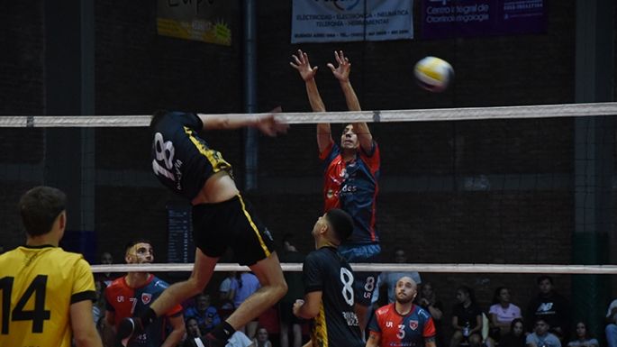 Trinitarios fue el dueño de un clásico vibrante