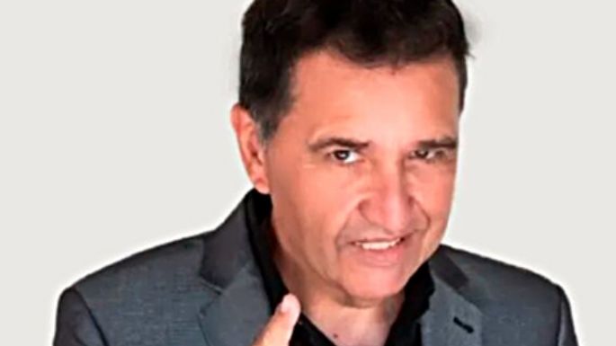 Vuelve Devalis, con todo su  humor y a cara descubierta