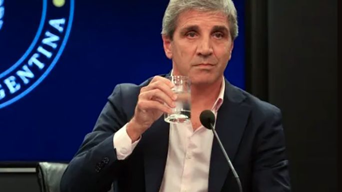 Argentina volverá a emitir deuda en dólares