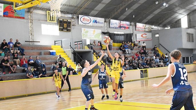 Unión Central festejó en todas las categorías