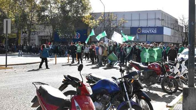 En Villa María hubo protesta y  se preparan para el Pacto del 25