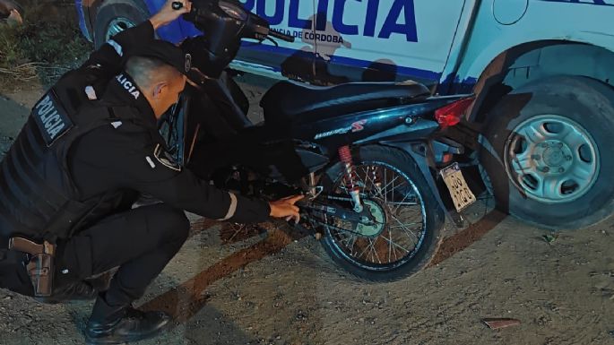 Lo detuvieron mientras manejaba la moto que había robado 