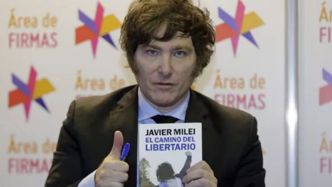 Sacaron de circulación el libro de Milei por mentir en su biografía
