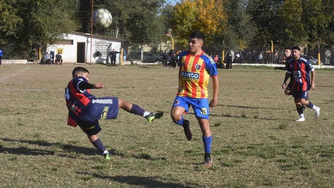 Ticino goleó en el clásico en un domingo con muchos clasificados